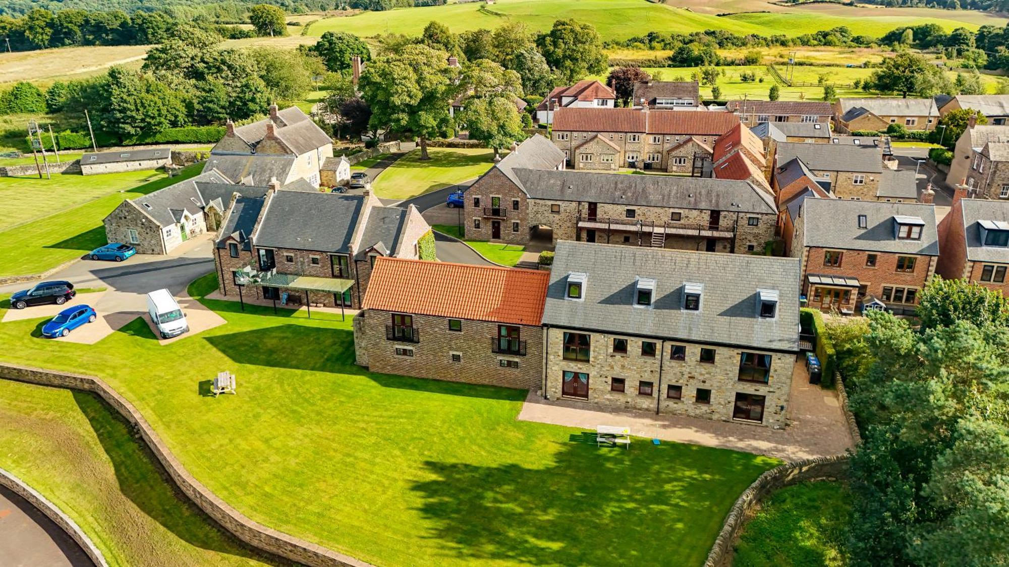 Plawsworth Hall Serviced Cottages And Apartments Durham Eksteriør billede