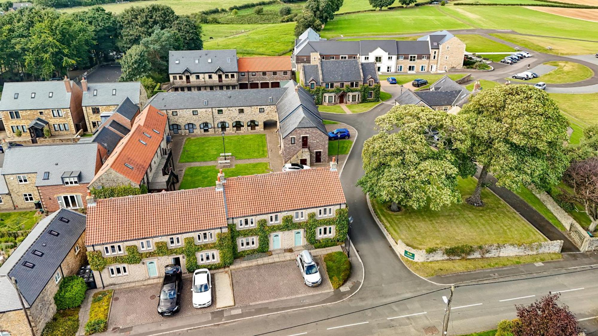 Plawsworth Hall Serviced Cottages And Apartments Durham Eksteriør billede
