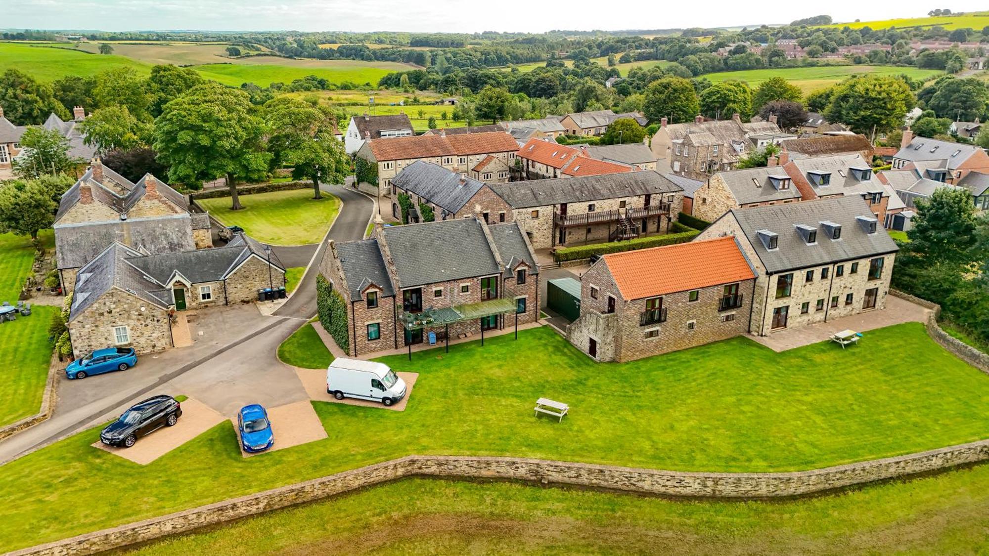 Plawsworth Hall Serviced Cottages And Apartments Durham Eksteriør billede